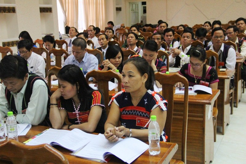 Giải pháp, đào tạo, bồi dưỡng tạo nguồn nhân lực có trình độ cao cho đồng bào dân tộc thiểu số